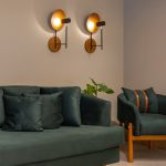ELSTEAD Accord wall light, height 500mm, diameter 250mm, 1x GU10 - ELS-QN-DOT-WB1-TEAK